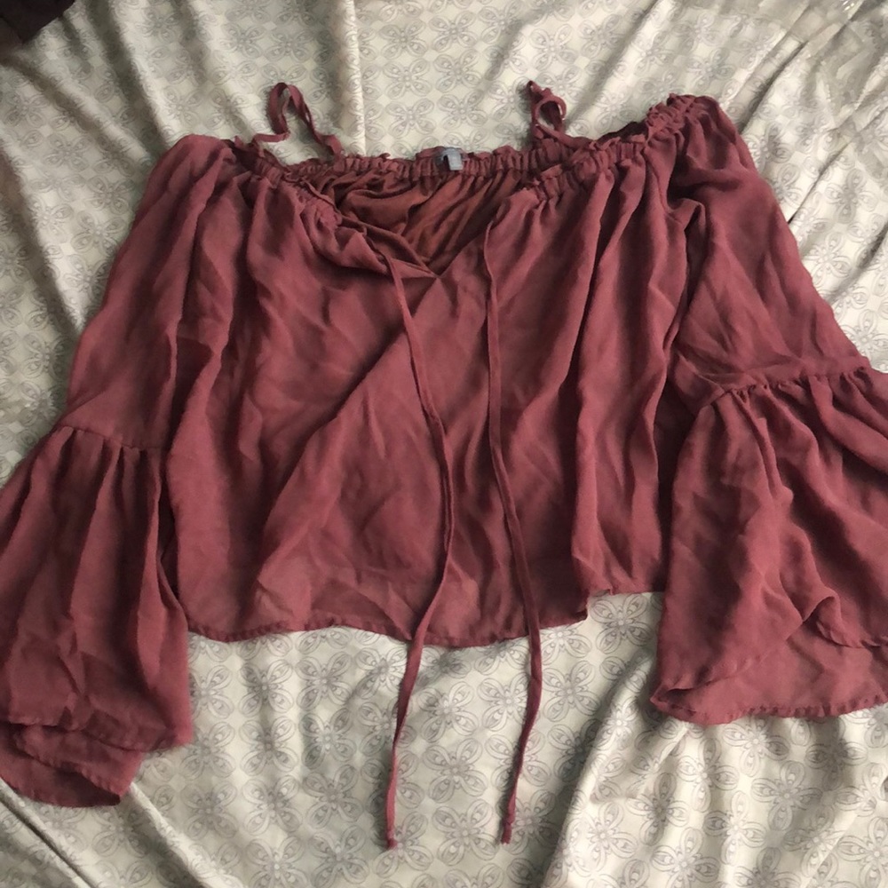 Women’s flowy blouse